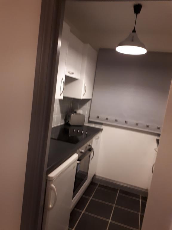 The Willows Crawley  Extérieur photo
